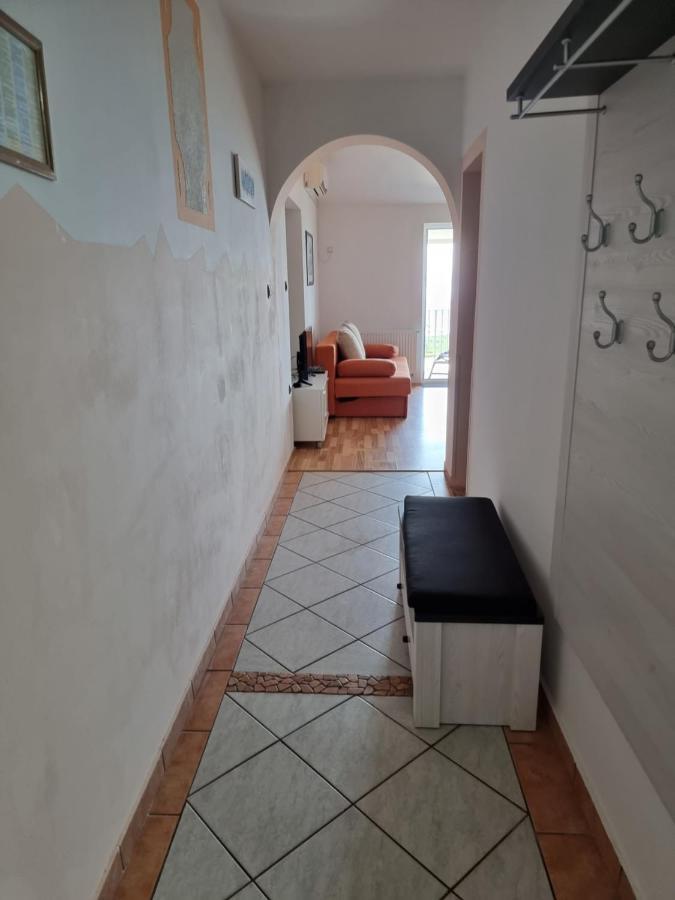 Apartments Katarina Smrika Luaran gambar
