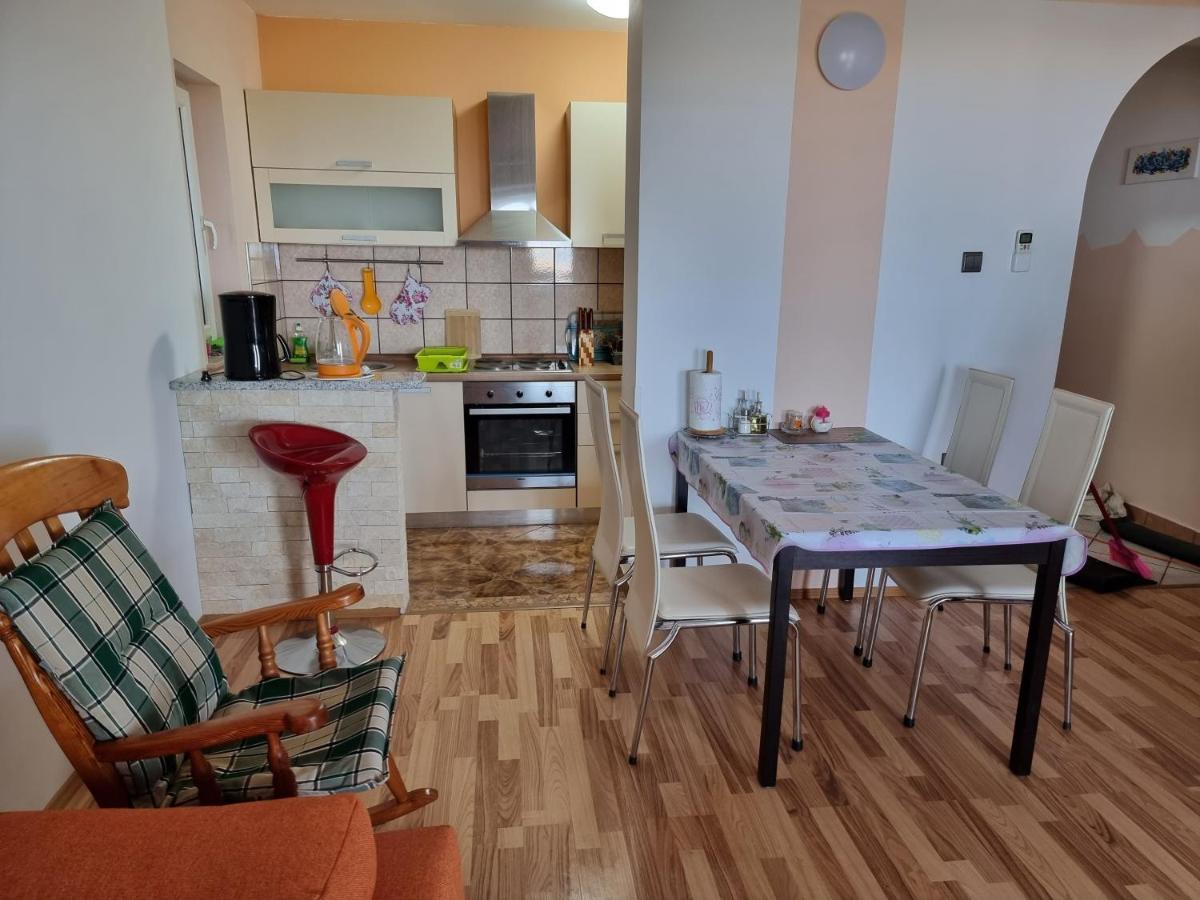 Apartments Katarina Smrika Luaran gambar
