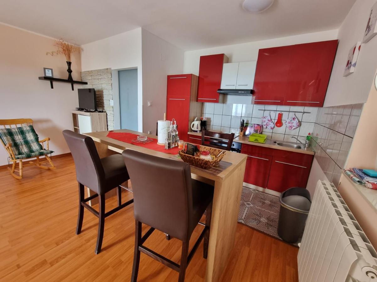 Apartments Katarina Smrika Luaran gambar